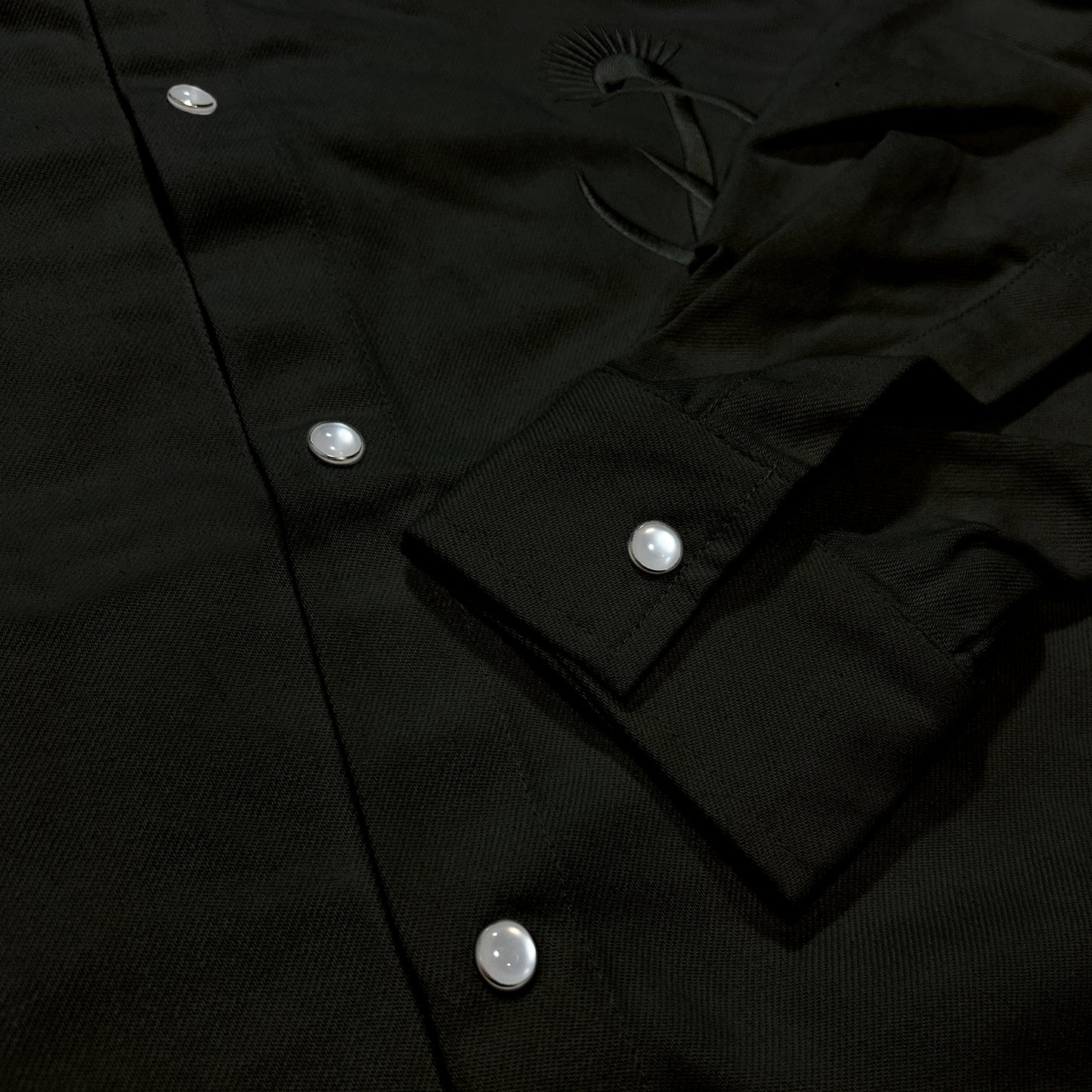 SIDE LACE SHIRT / BLACK